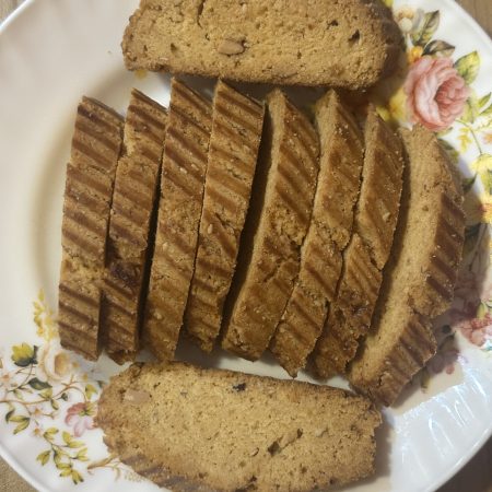 Moroccan cookies: biscotti with almonds