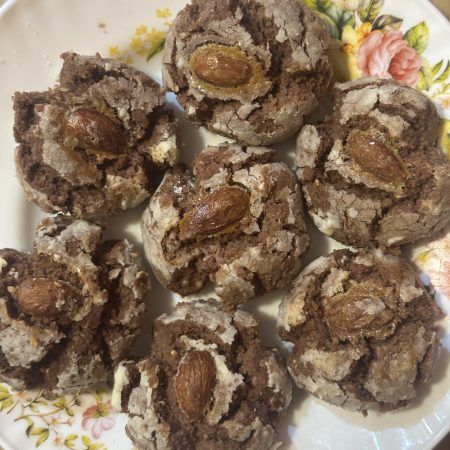 Moroccan cookies: Chocolate with cinnamon