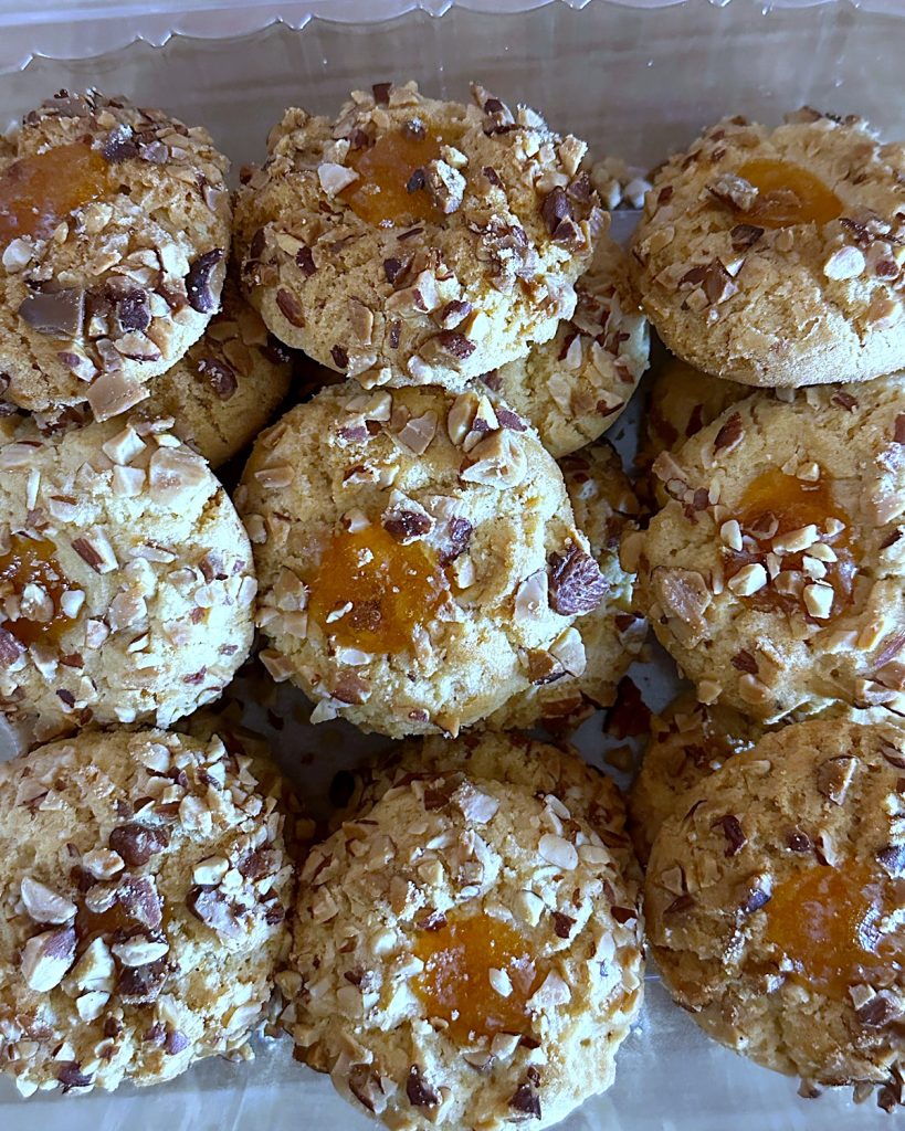 Plain with Apricot — Moroccan cookies